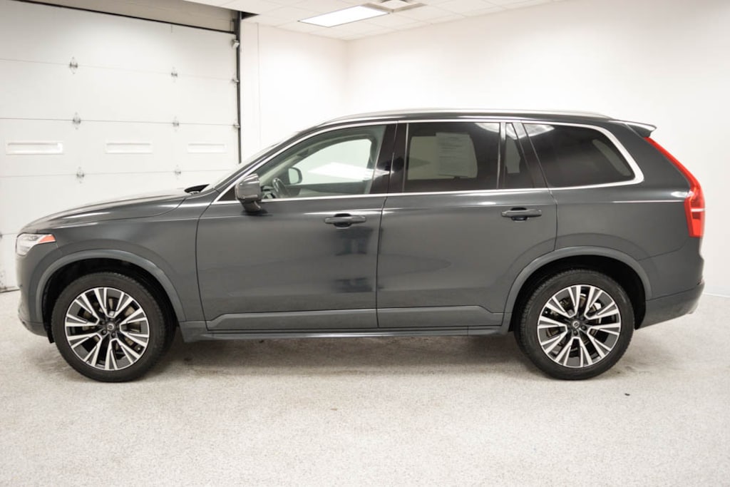 Used 2021 Volvo XC90 T5 Momentum 7 Passenger SUV