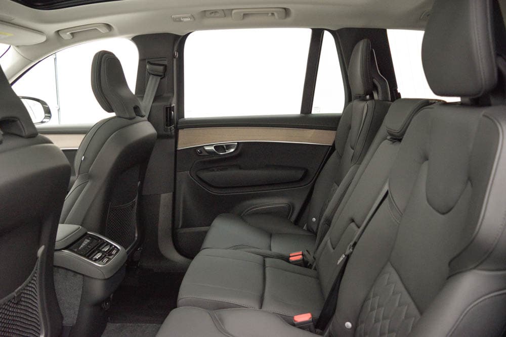 2026 Volvo XC90 Plus - Photo 31