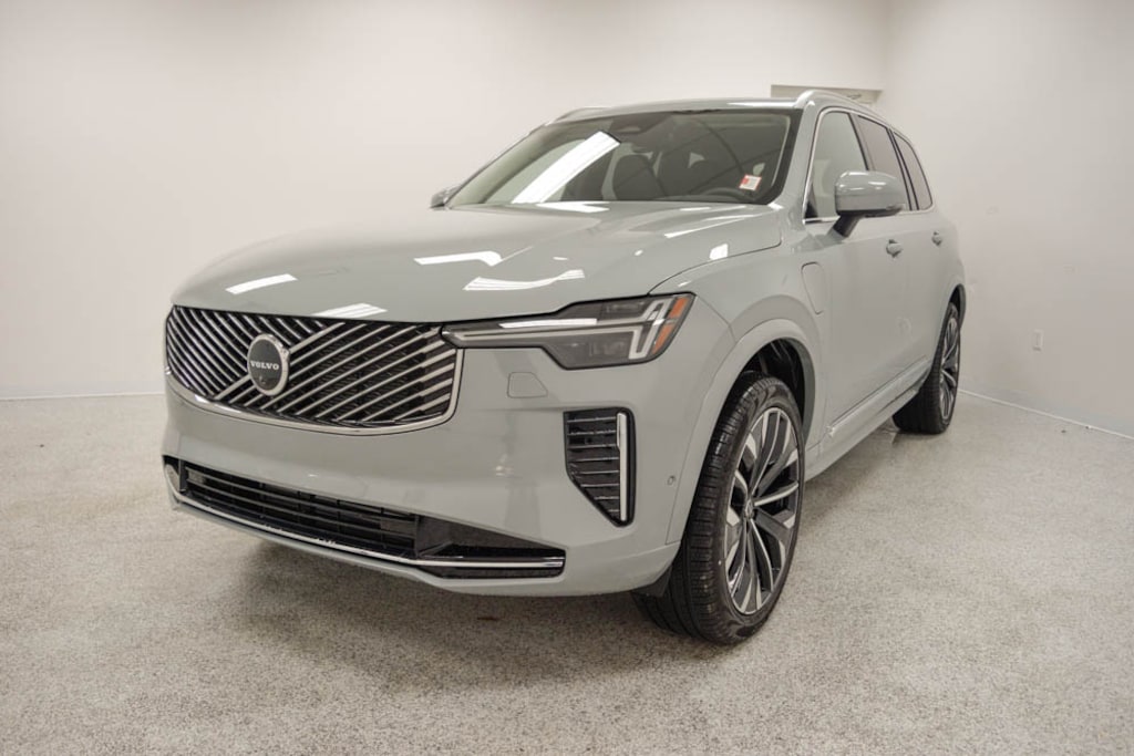 New 2026 Volvo XC90 plug-in hybrid T8 Plus 7-Seater SUV