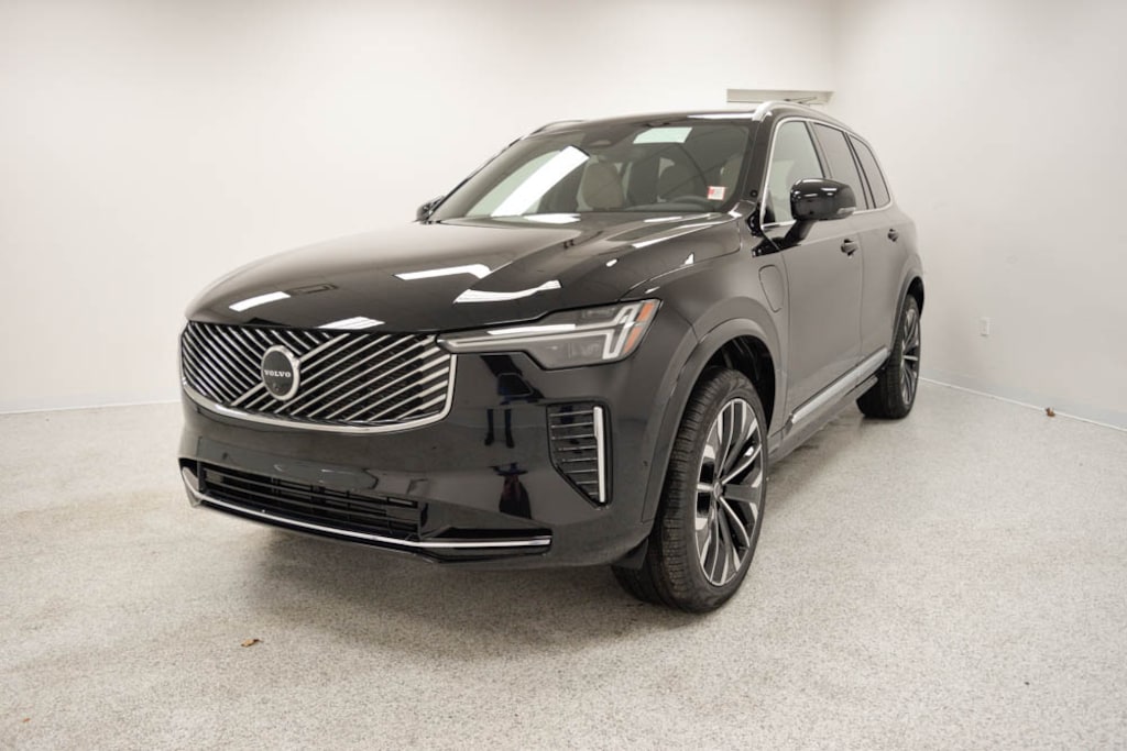 New 2026 Volvo XC90 plug-in hybrid T8 Plus 7-Seater SUV