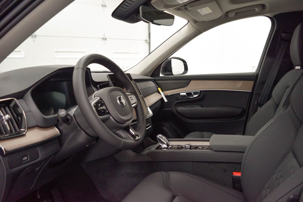 2026 Volvo XC90 Plus - Photo 9