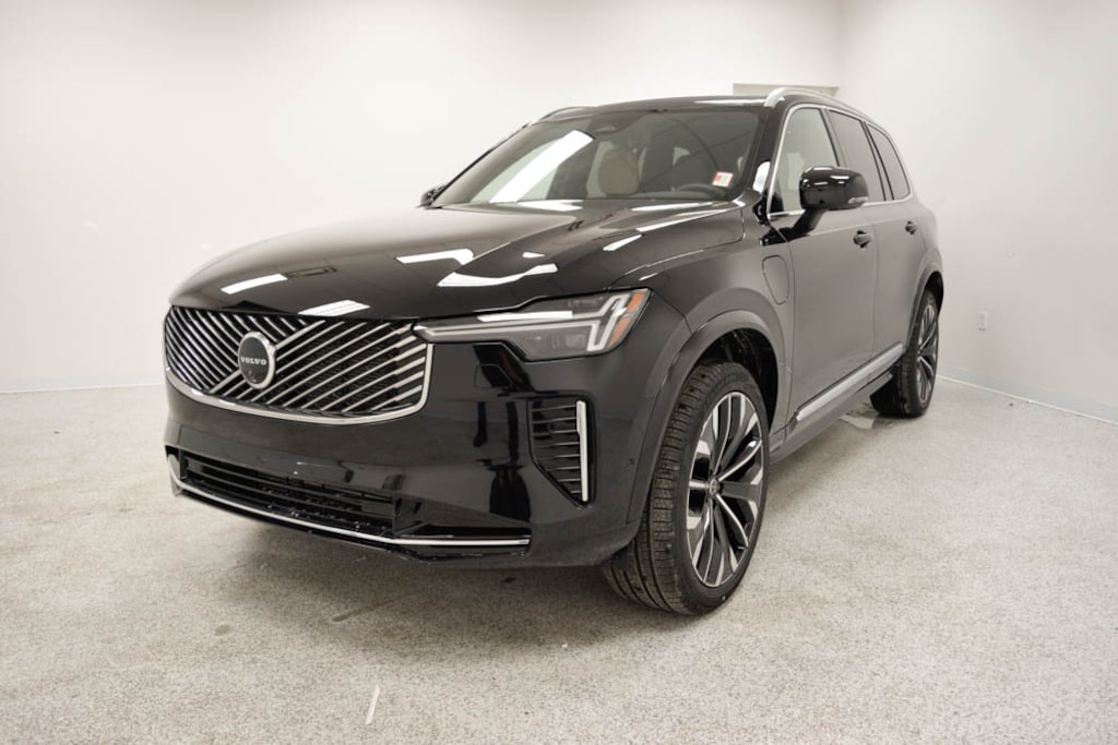 New 2026 Volvo XC90 plug-in hybrid T8 Plus 7-Seater SUV