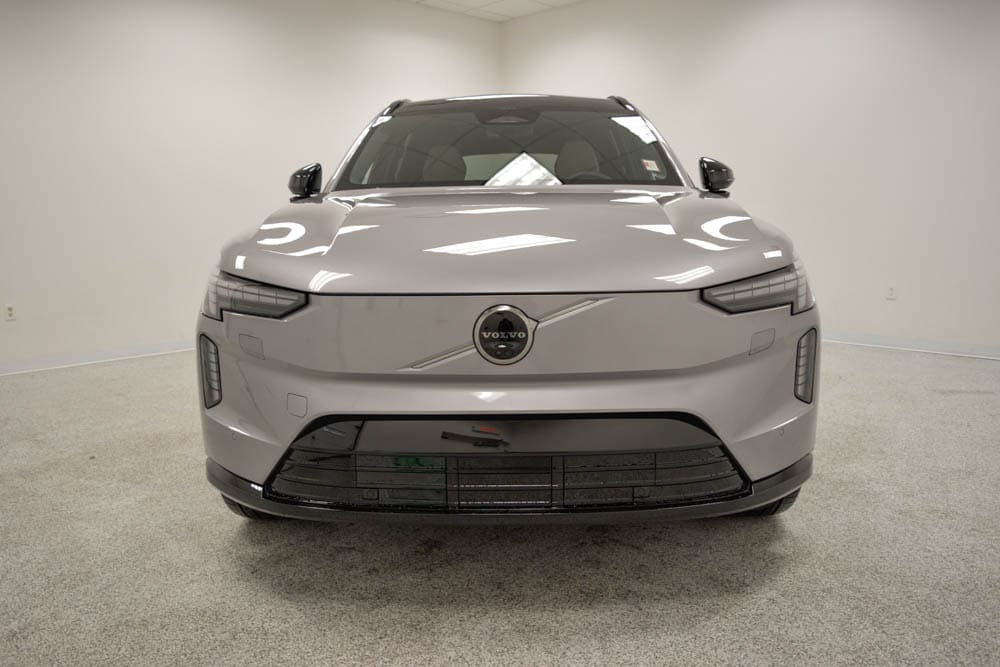 Used 2026 Volvo EX90 Ultra with VIN 7JDDA3VL7TG060377 for sale in Omaha, NE