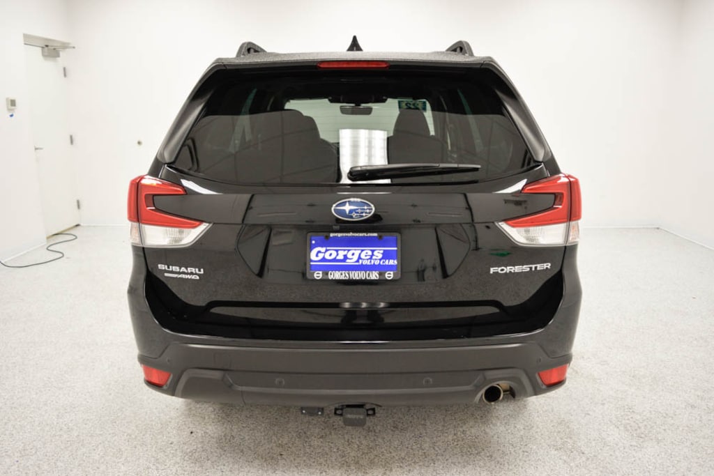 Used 2022 Subaru Forester Limited SUV