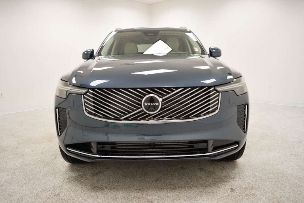 New 2026 Volvo XC90 plug-in hybrid T8 Ultra 7-Seater SUV