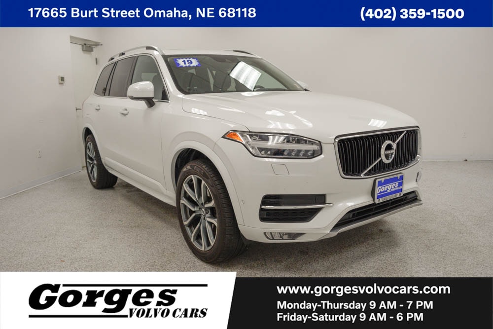 2019 Volvo XC90 T5 Momentum AWD's photo