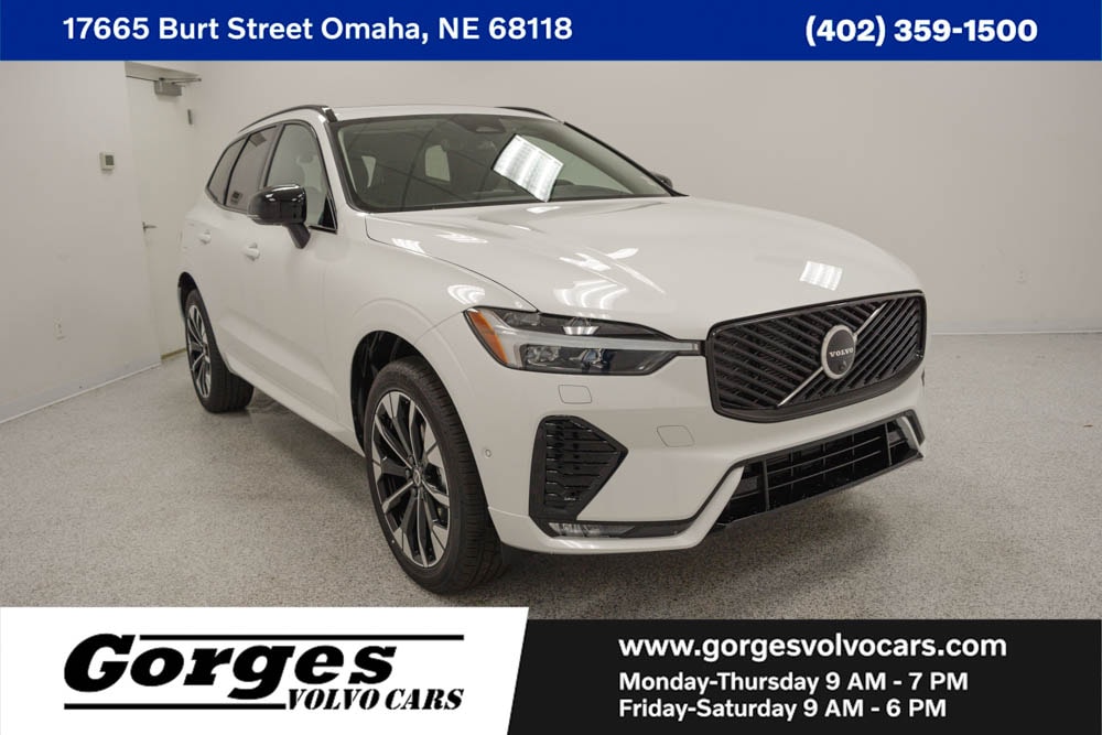 2026 Volvo XC60 Plus's photo