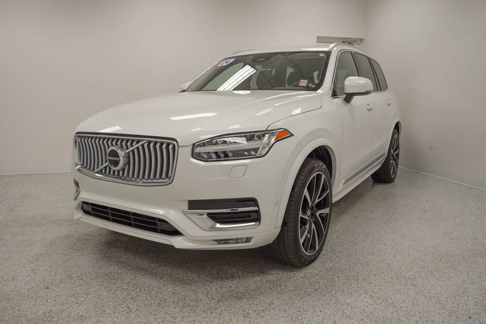 2024 Volvo XC90 Plus photo 2