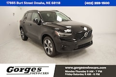2026 Volvo XC40 B5 Plus SUV