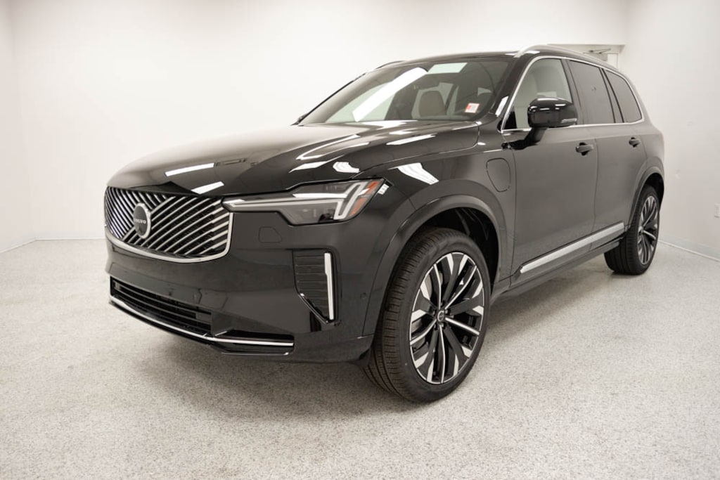 New 2026 Volvo XC90 plug-in hybrid T8 Plus 7-Seater SUV