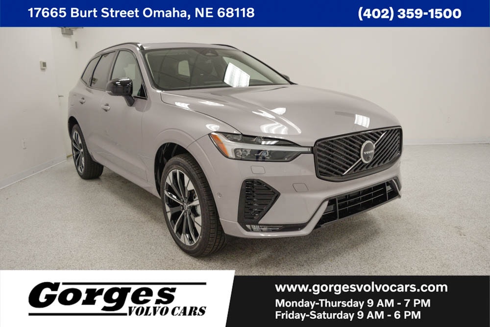 2026 Volvo XC60 Plus's photo