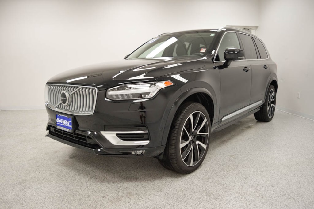 Certified 2025 Volvo XC90 B6 Plus 7-Seater SUV