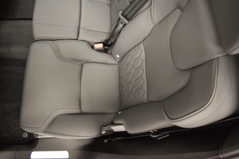2026 Volvo XC90 Plus - Photo 33