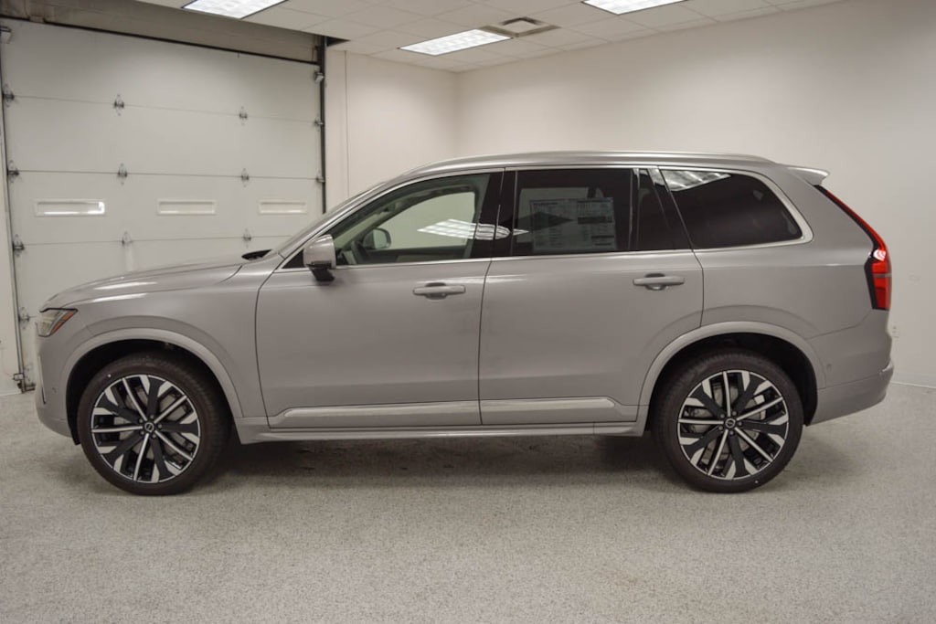 New 2026 Volvo XC90 B6 Plus 7-Seater SUV