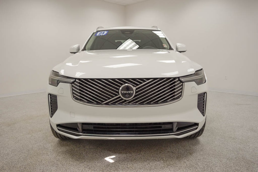 Used 2025 Volvo XC90 B6 (2025.5) Plus 7-Seater SUV