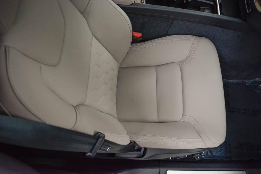2026 Volvo XC60 Plus - Photo 24