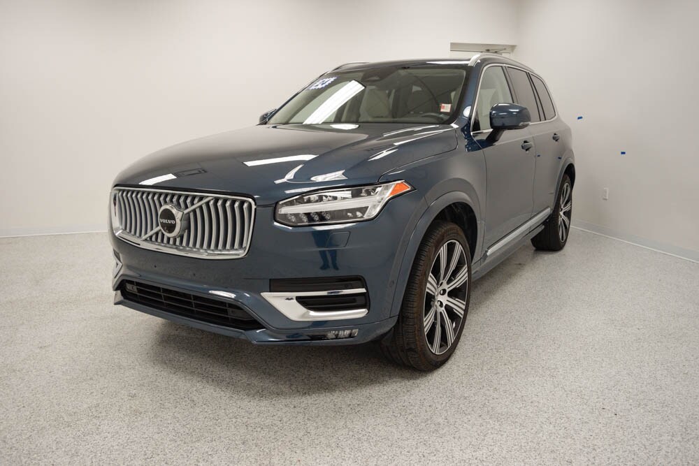 2024 Volvo XC90 Plus photo 2