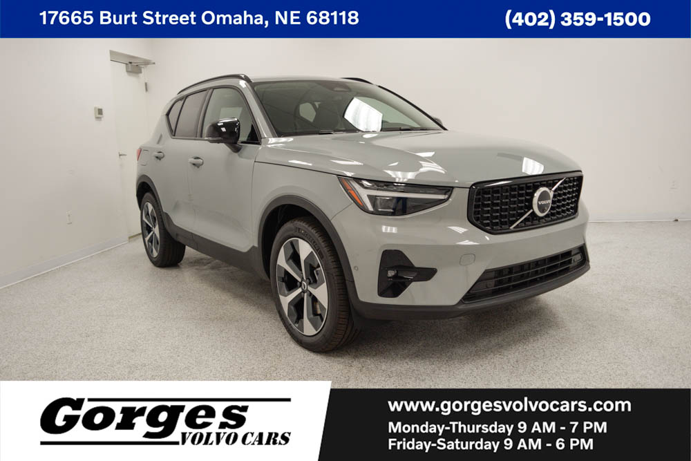 2026 Volvo XC40 B5 Plus AWD SUV