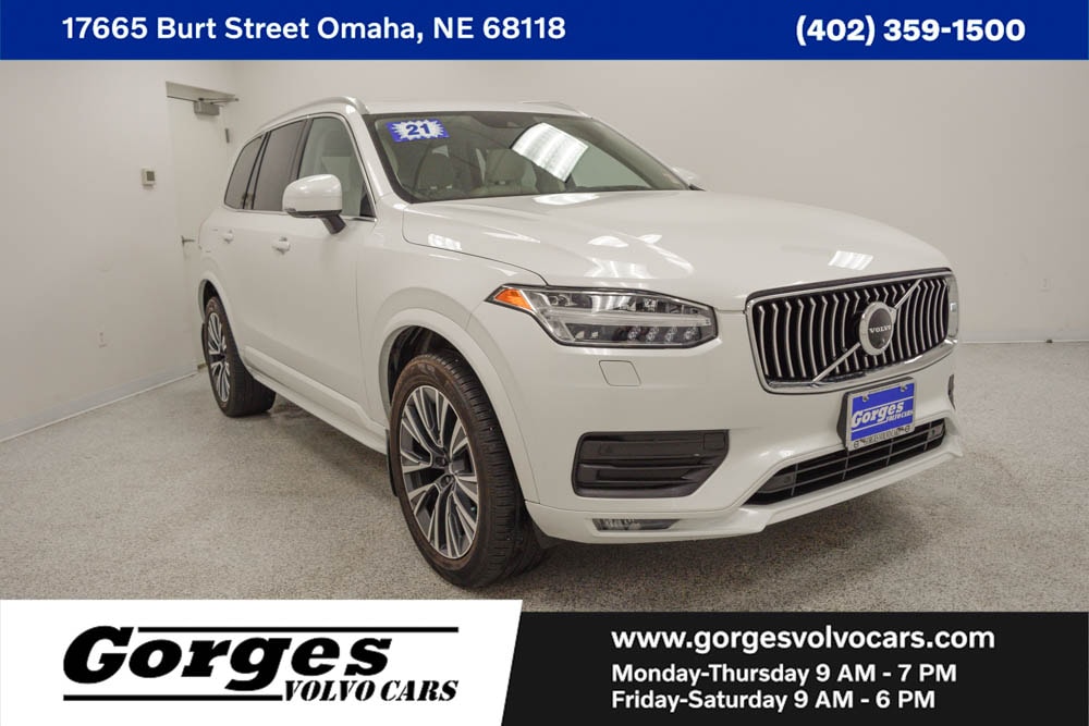 2021 Volvo XC90 T6 Momentum AWD's photo