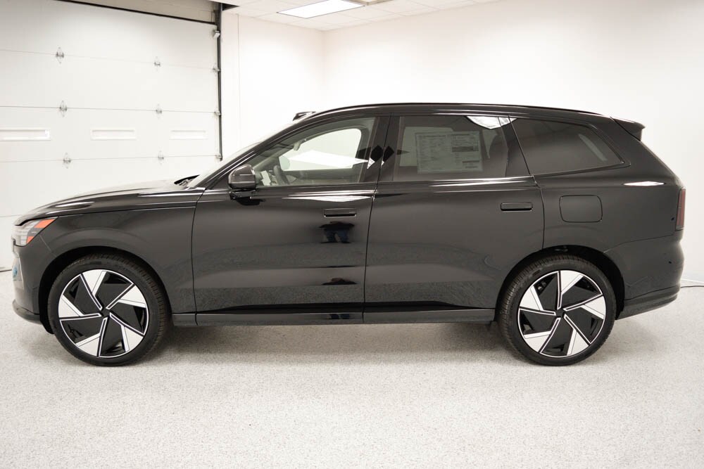 2025 Volvo EX90 Twin Motor Performance Ultra photo 3