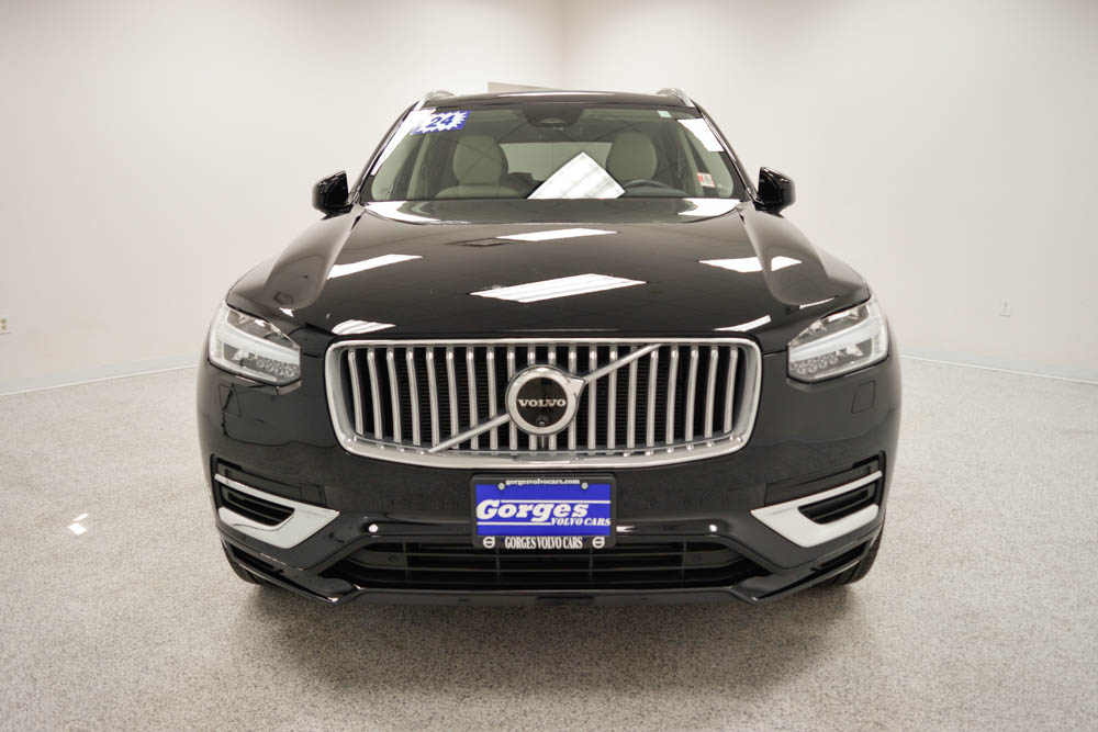 Certified 2024 Volvo XC90 plug-in hybrid T8 Plus 6-Seater SUV