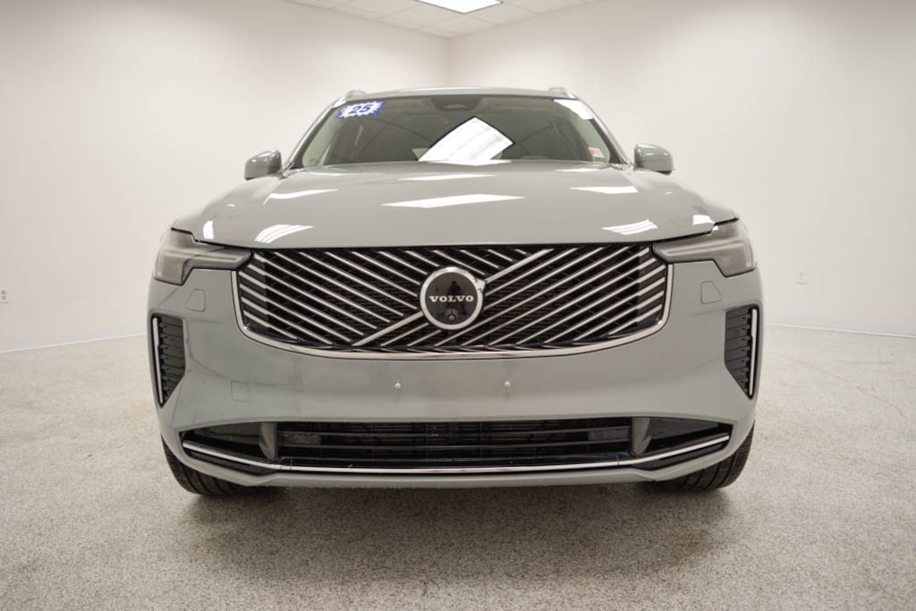 Certified 2025 Volvo XC90 B6 (2025.5) Plus 7-Seater SUV