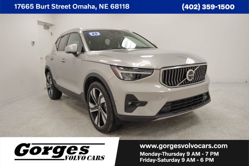 Certified 2025 Volvo XC40 B5 Plus Bright Theme SUV
