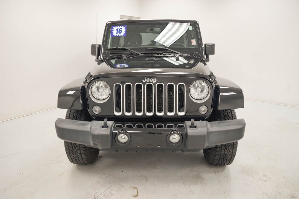 Used 2016 Jeep Wrangler Unlimited Sahara with VIN 1C4BJWEG8GL126890 for sale in Omaha, NE