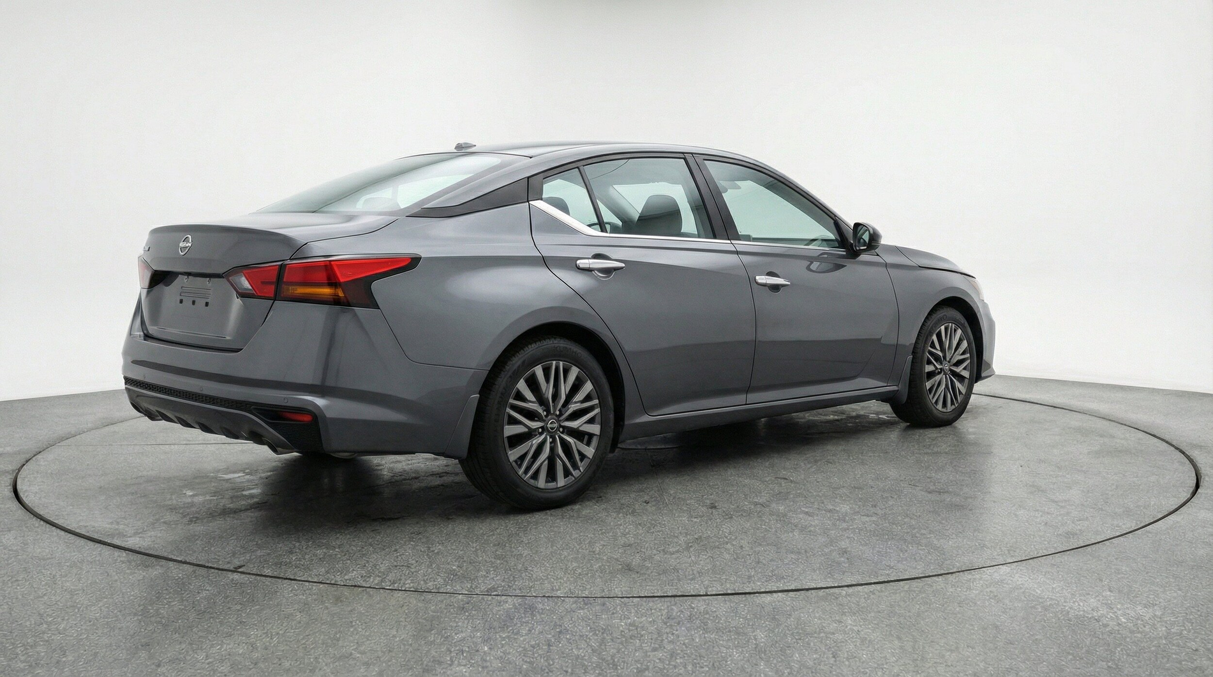 Thumbnail: 2025 Nissan Altima - 9