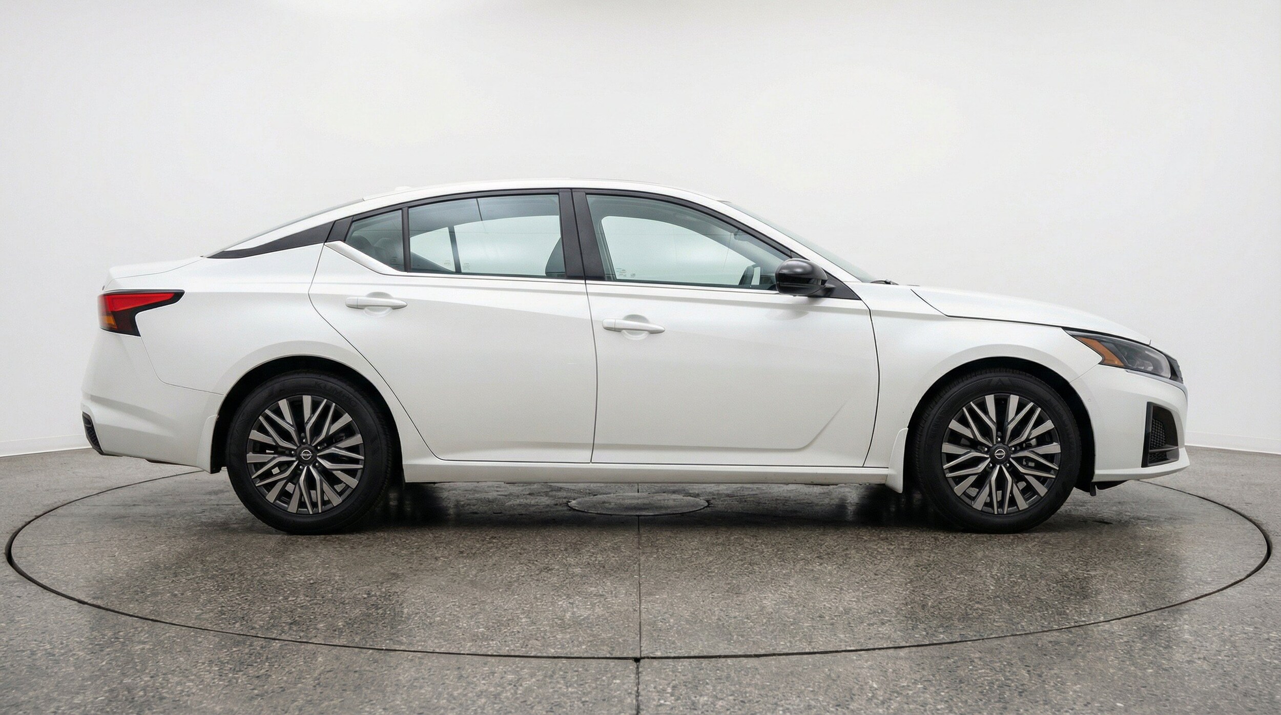 Thumbnail: 2025 Nissan Altima - 11