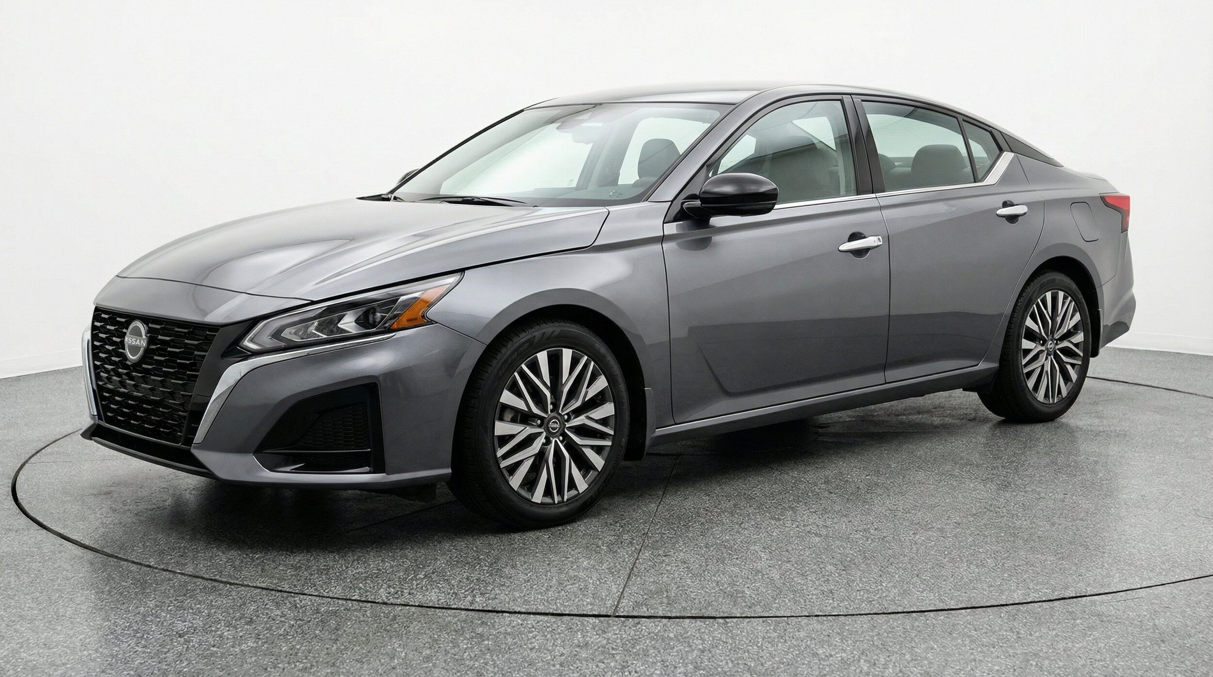 Thumbnail: 2025 Nissan Altima - 3