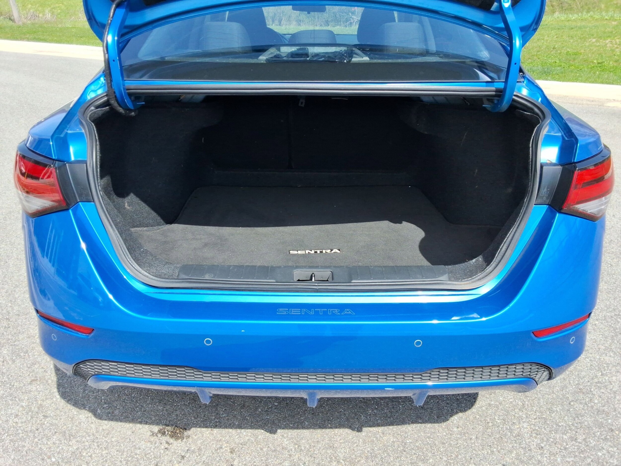 2022 Nissan Sentra SV - Photo 28