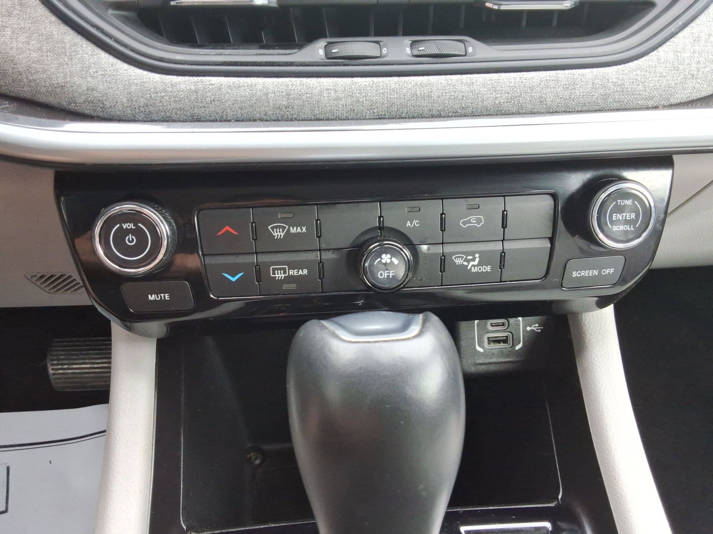2022 Jeep Compass Latitude - Photo 17