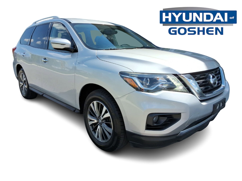 Used 2017 Nissan Pathfinder SV 4x4 SV