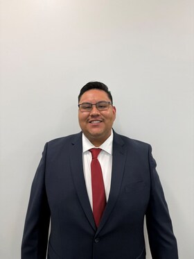 Staff member Jonathan Osorio from ID_7242bc32e17d