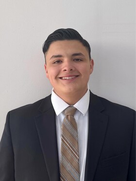 Staff member Omar Alcantar from ID_1c167a5892a0