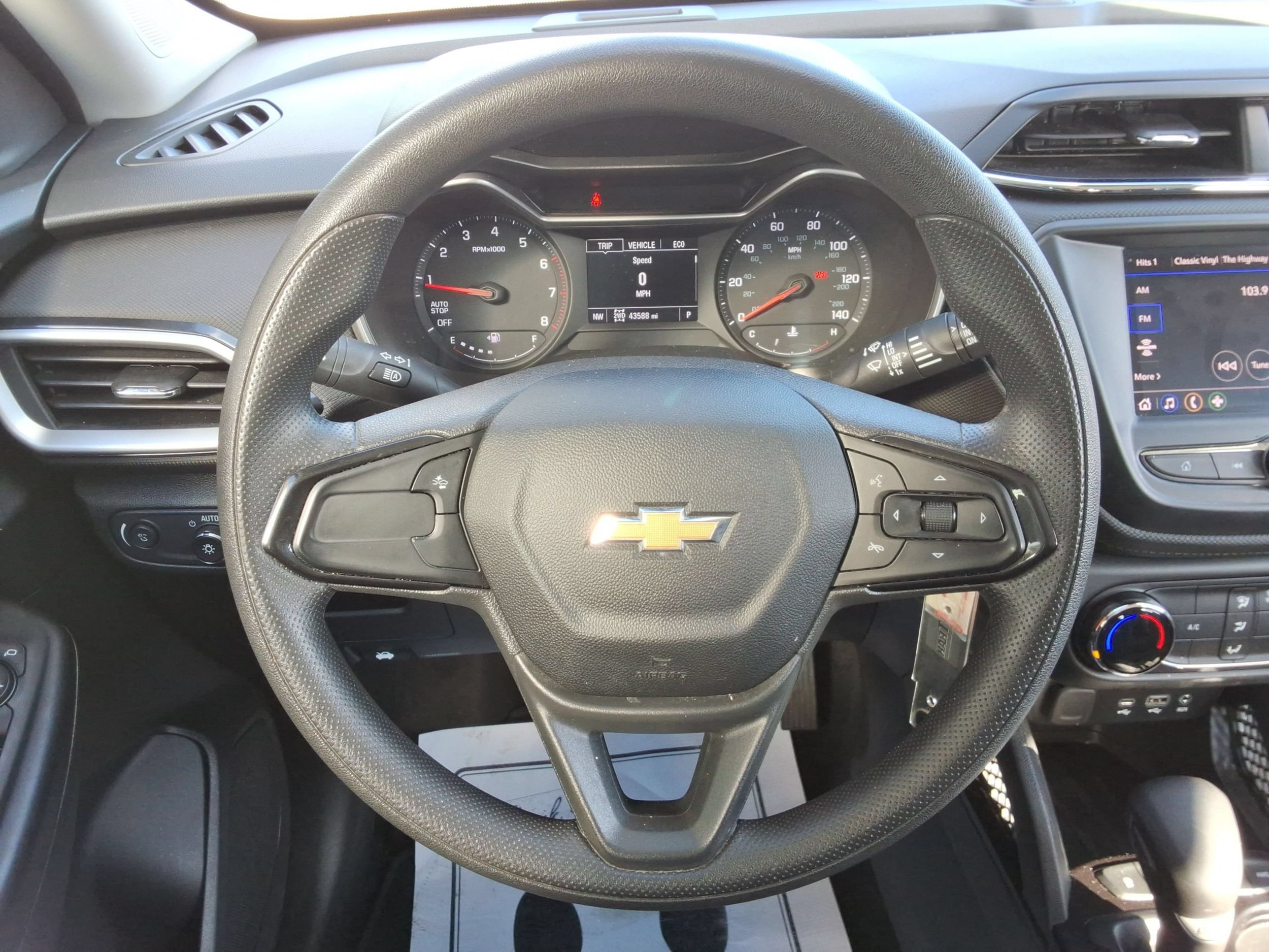 2023 Chevrolet TrailBlazer LS - Photo 11