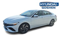 2025 Hyundai Elantra Limited Limited IVT
