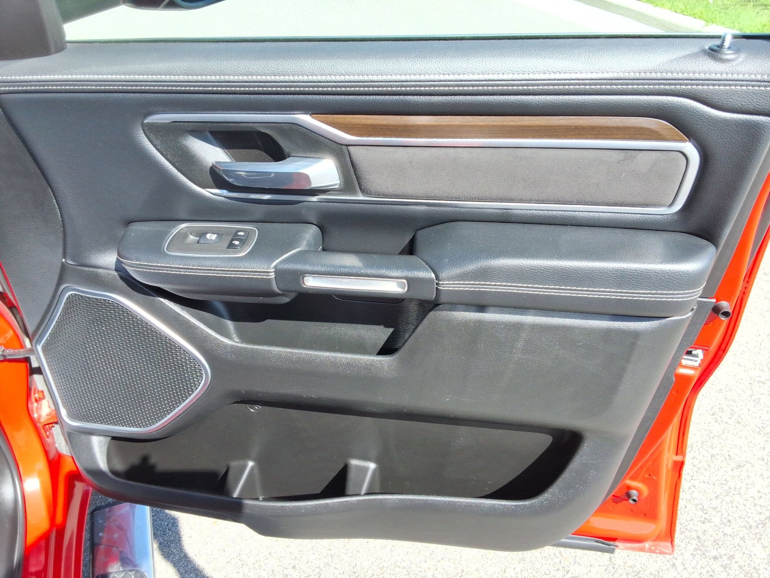 2022 RAM Ram 1500 Pickup Laramie - Photo 28