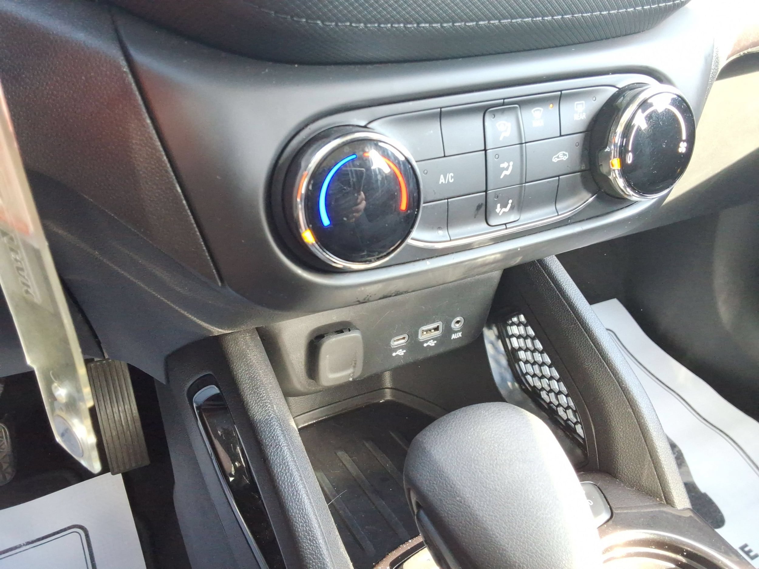 2023 Chevrolet TrailBlazer LS - Photo 17
