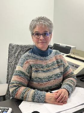 Staff member Deb Averill from d37ea33e1bbe