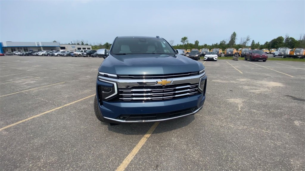 2025 Chevrolet Tahoe Premier photo 3