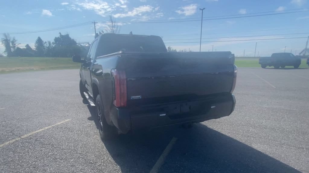 2025 Toyota Tundra Limited - Photo 7