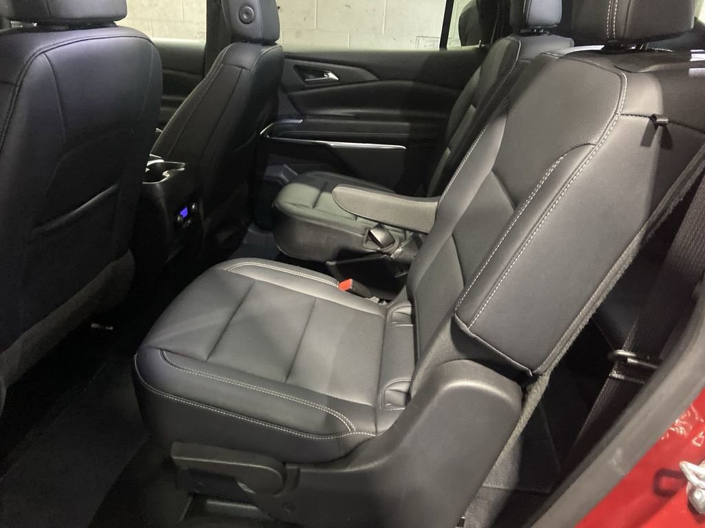 2025 Chevrolet Traverse LT - Photo 24