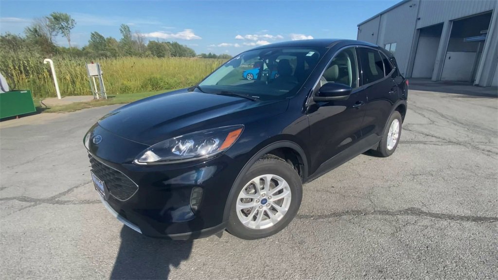 2021 Ford Escape SE photo 3