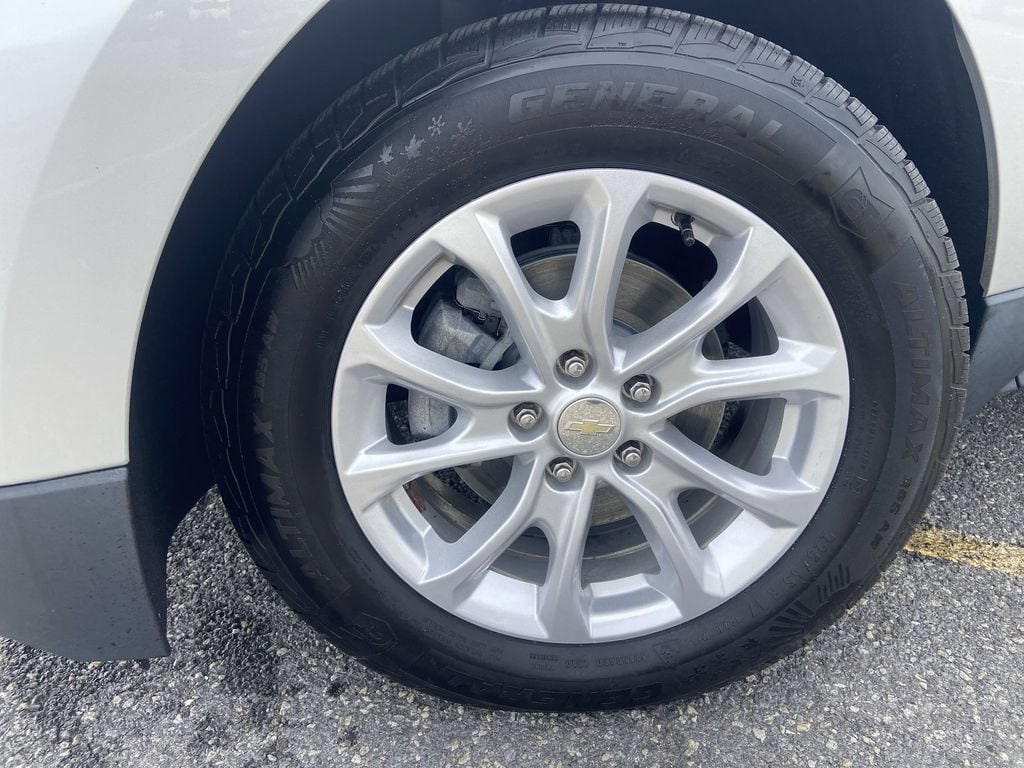 2020 Chevrolet Equinox LS - Photo 32