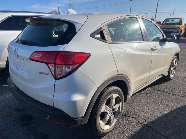 2018 Honda HR-V LX photo 3