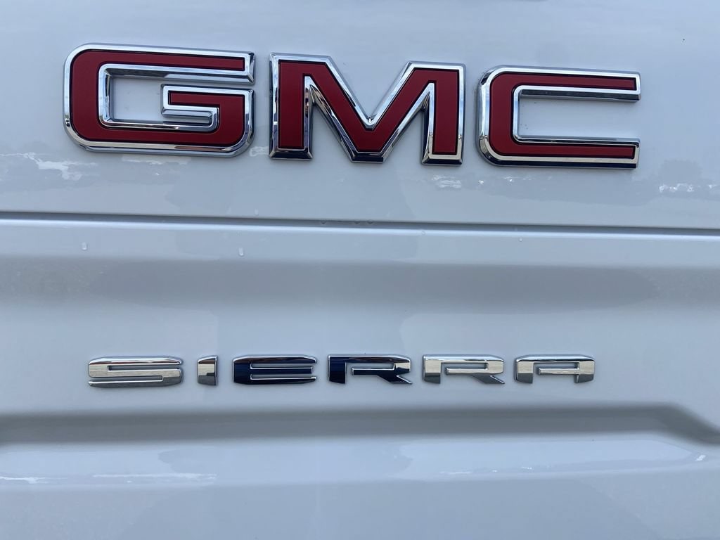 2023 GMC Sierra 1500 SLT - Photo 32