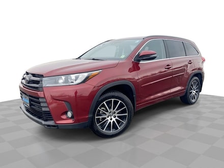 2018 Toyota Highlander SE SUV