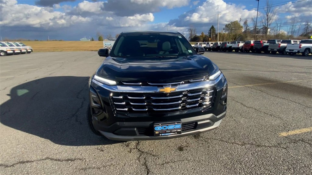 2026 Chevrolet Equinox LT photo 3